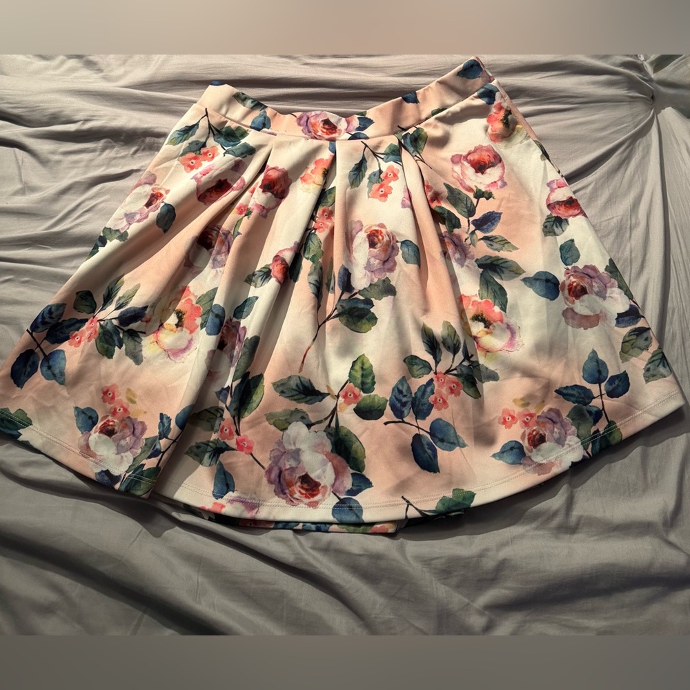 Gianni Bini Floral Pink Skater Mini Skirt with Pleats